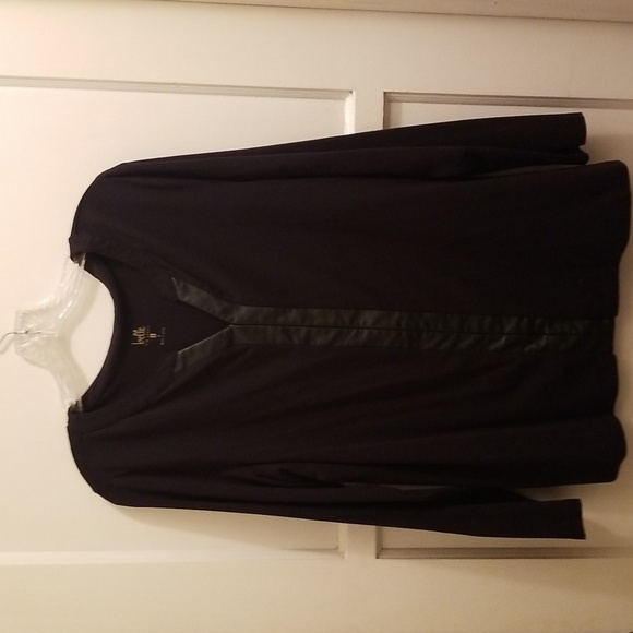 Belle by Kim Gravel Tops - Black Y neck T Shirt with vegan leather trim.